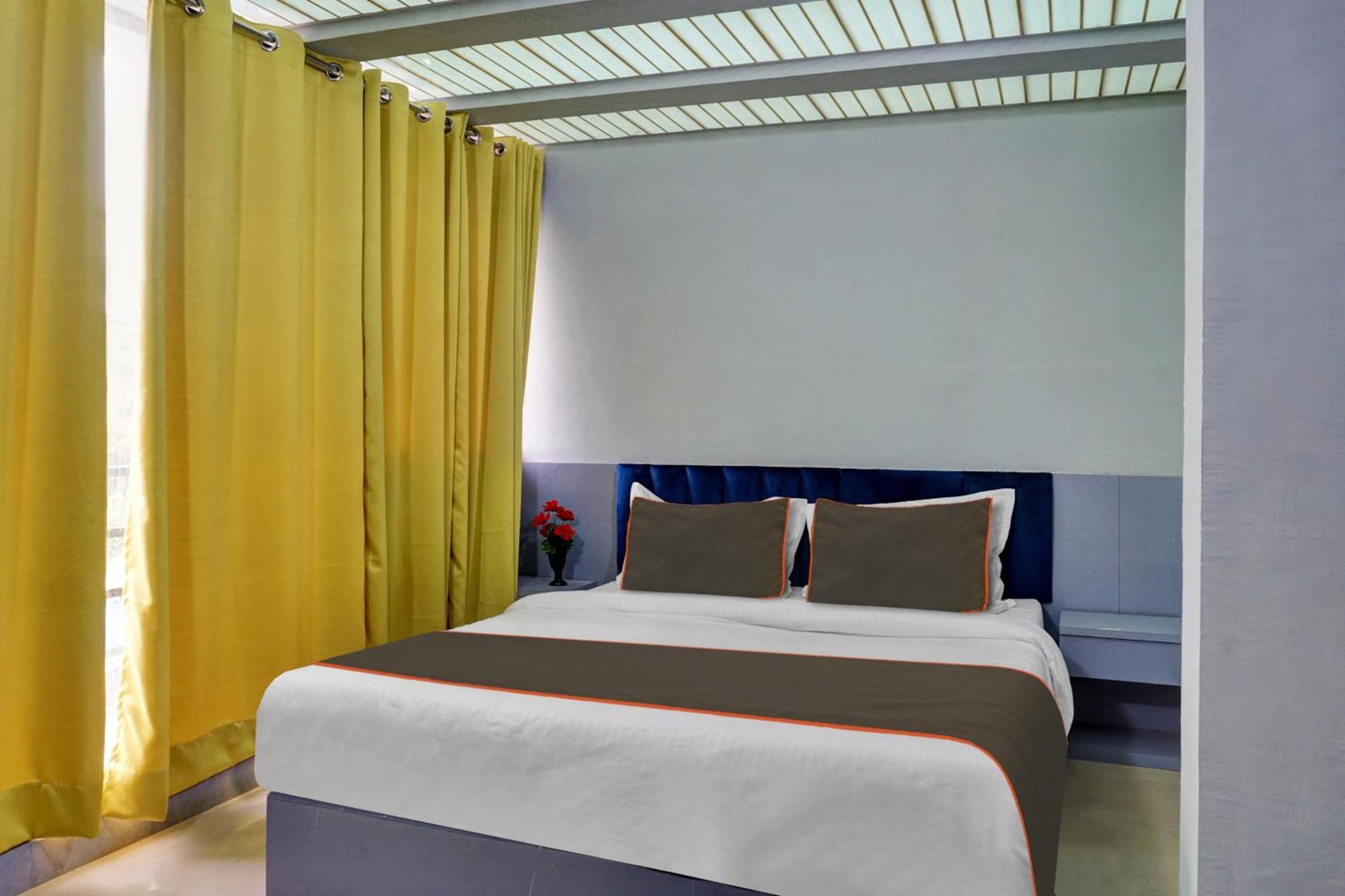 Collection O Baner Executive Stays Пюн Екстериор снимка
