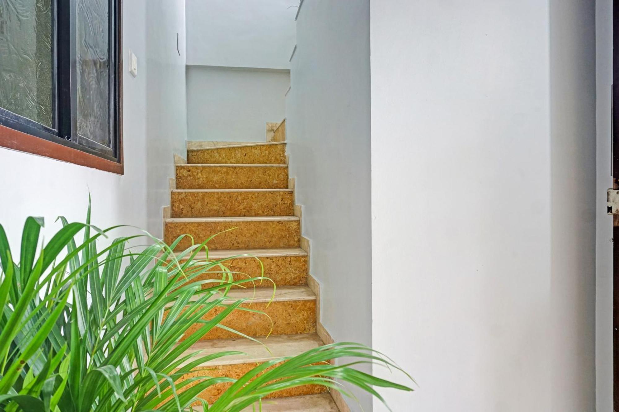 Collection O Baner Executive Stays Пюн Екстериор снимка